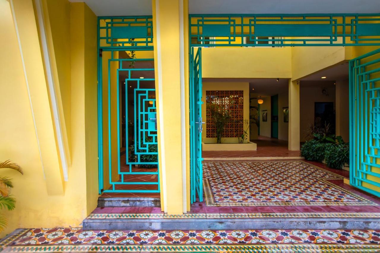 Hotel Old Cinema Kampot Luaran gambar