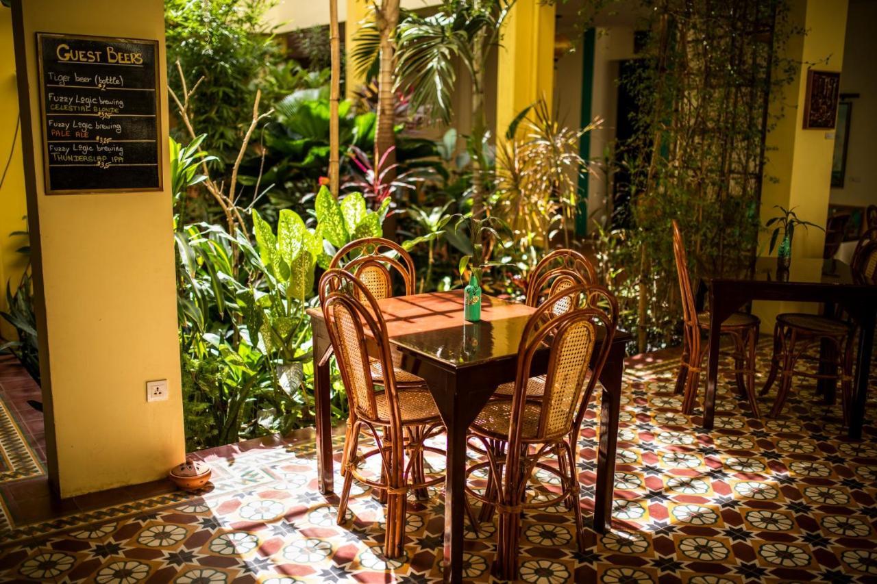 Hotel Old Cinema Kampot Luaran gambar