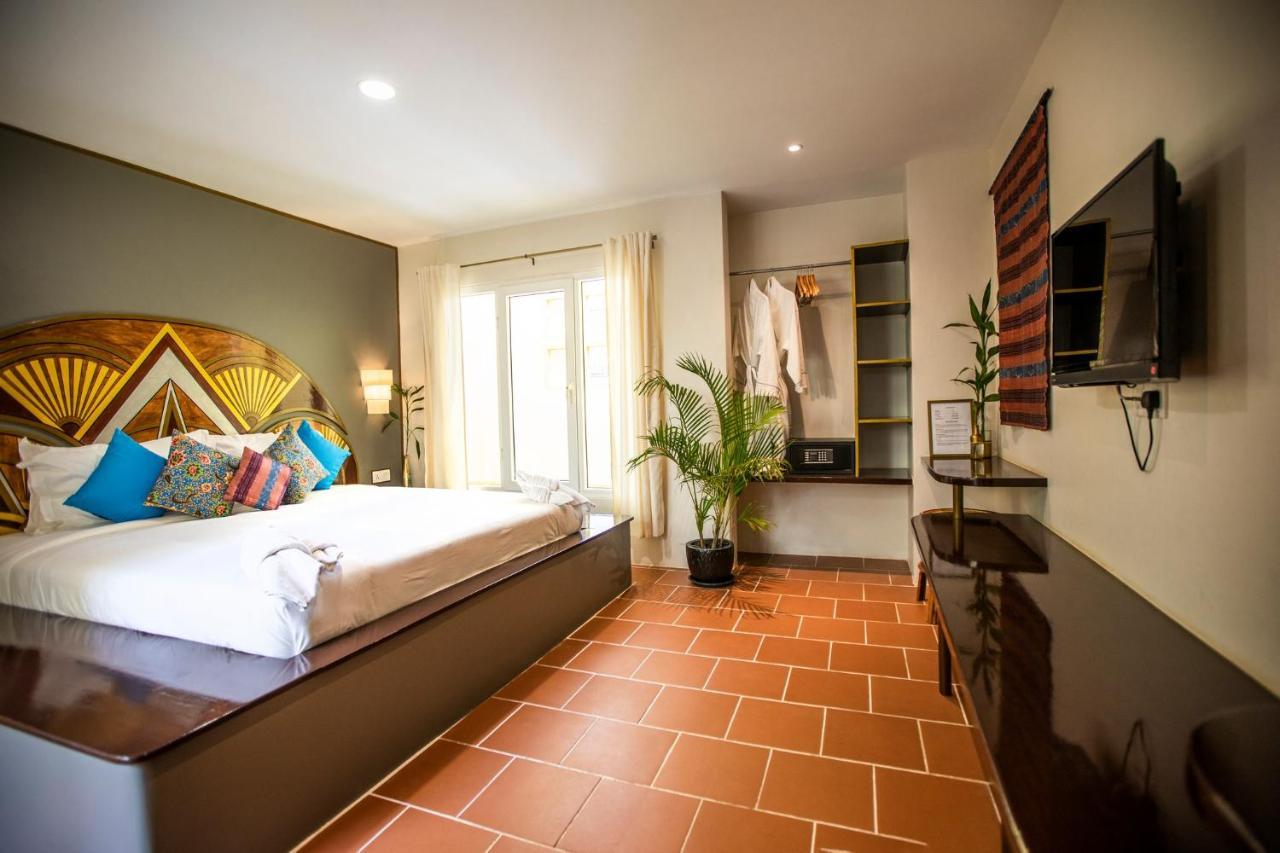 Hotel Old Cinema Kampot Luaran gambar